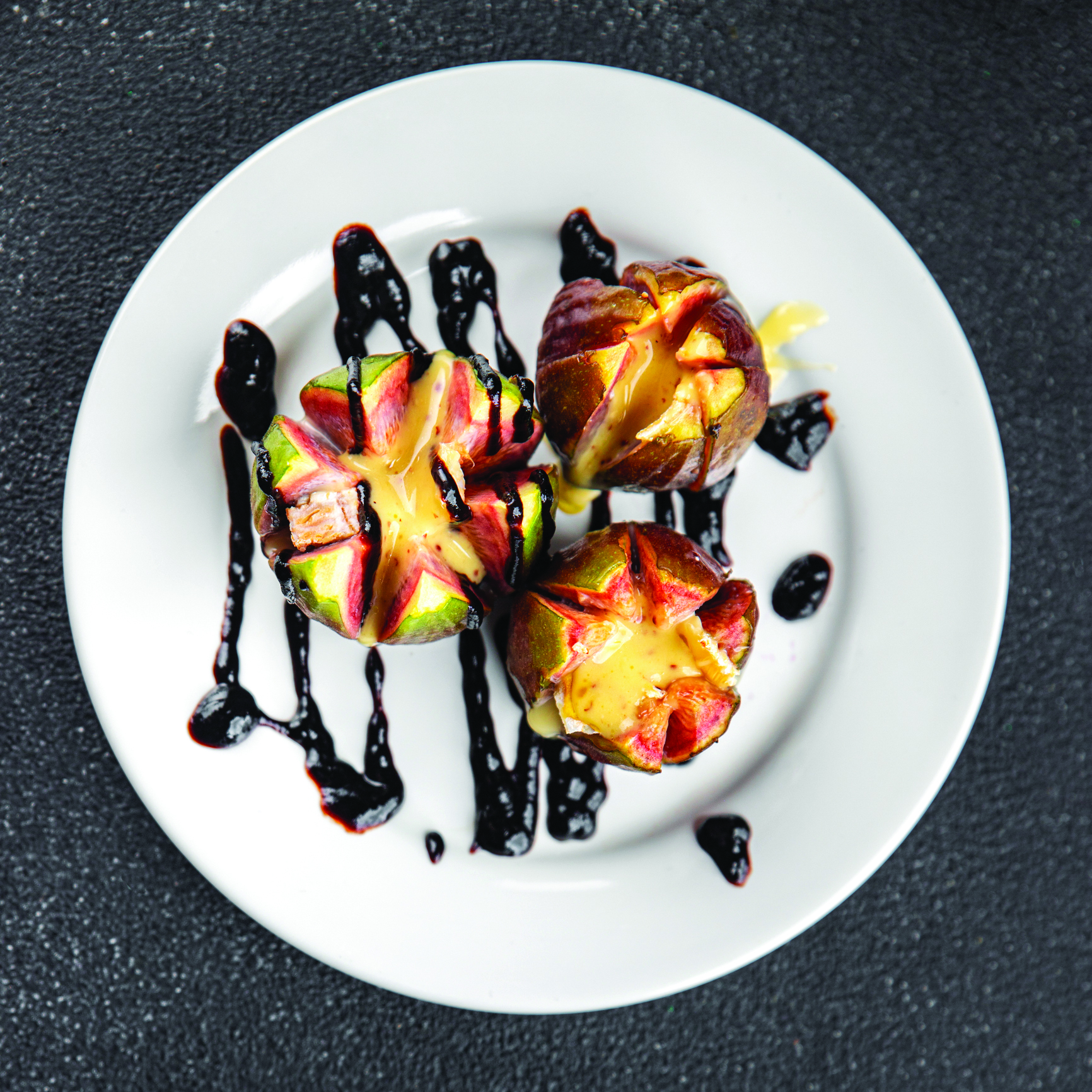 Figs Baked with Camembert